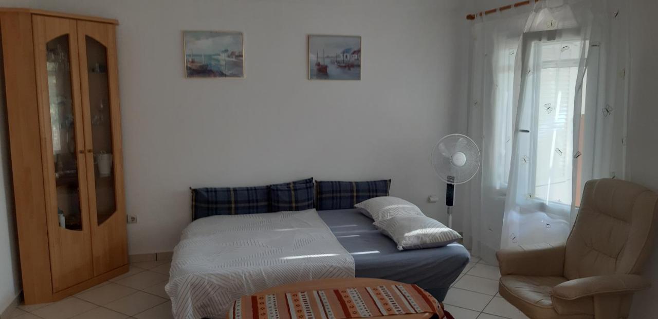 Alexandros Cosy House For Family Vacation Chrissi Akti Chania Exterior foto